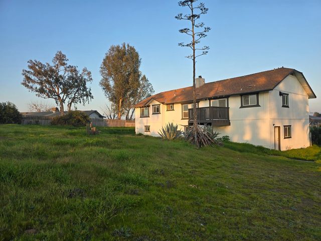 15758 Mark Road, Madera, CA 93636