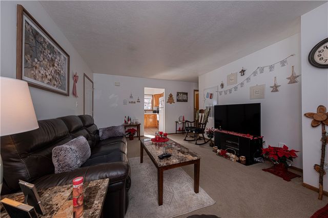 108 Oak Dr, Saxonburg Boro, PA 16056