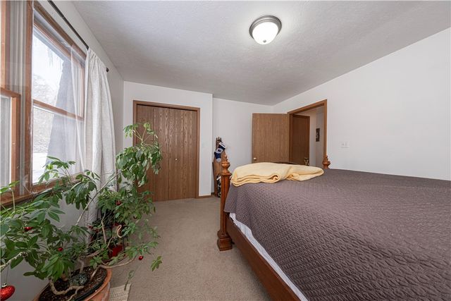 108 Oak Dr, Saxonburg Boro, PA 16056