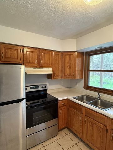 108 Oak Dr, Saxonburg Boro, PA 16056