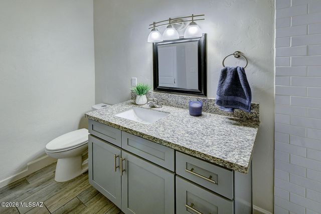 2450 E 3rd Street, Tucson, AZ 85719