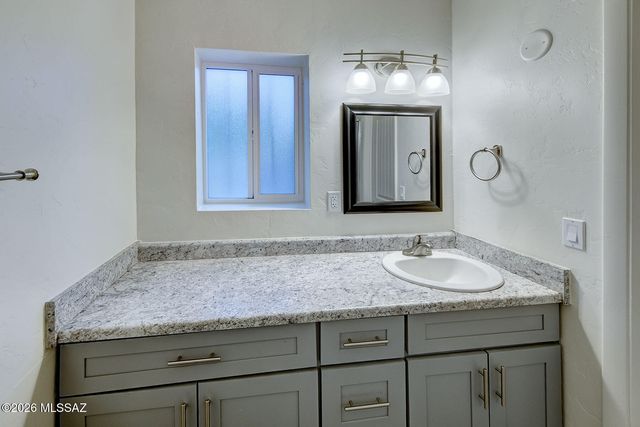 2450 E 3rd Street, Tucson, AZ 85719