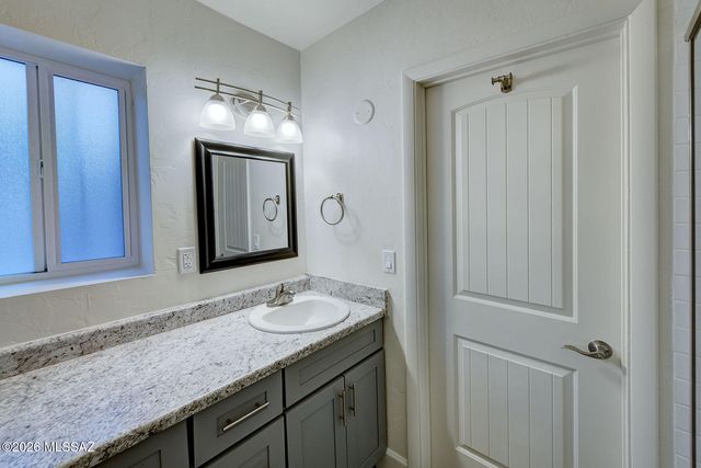2450 E 3rd Street, Tucson, AZ 85719