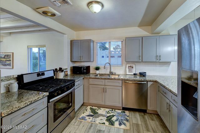 2450 E 3rd Street, Tucson, AZ 85719