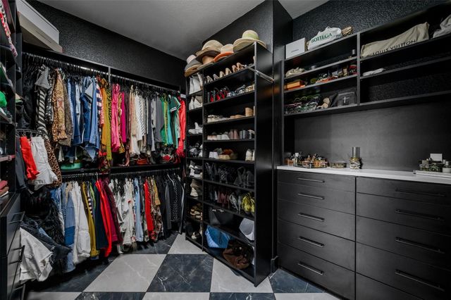 2516 Pampas Court, Heath, TX 75126