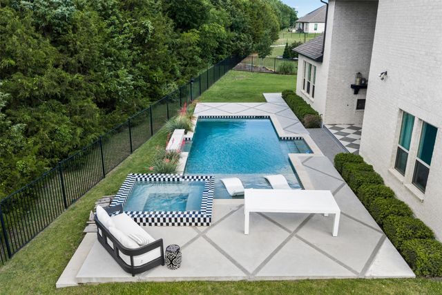 2516 Pampas Court, Heath, TX 75126