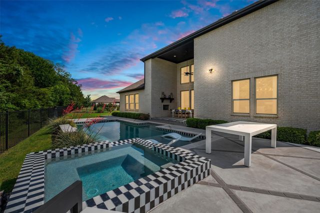 2516 Pampas Court, Heath, TX 75126