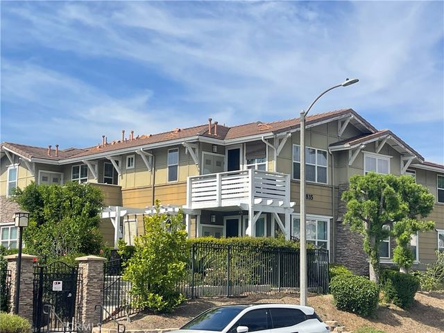 835 Francesca 201, Walnut, CA 91789