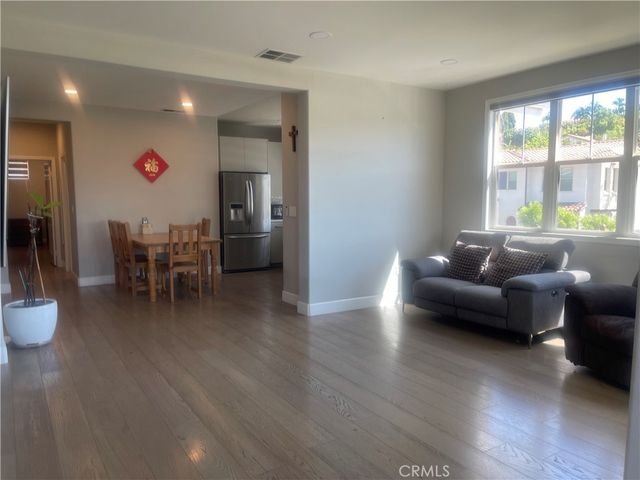 835 Francesca 201, Walnut, CA 91789
