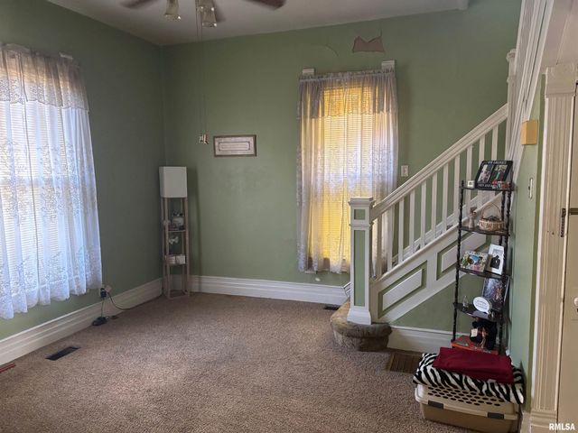 108 W PINE Street, Springfield, IL 62704