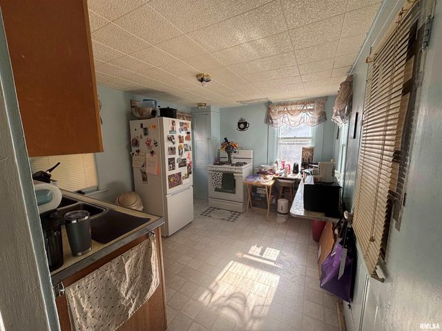 108 W PINE Street, Springfield, IL 62704