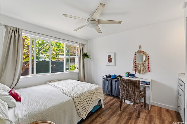 6085 Manukapu Place, Honolulu, HI 96821