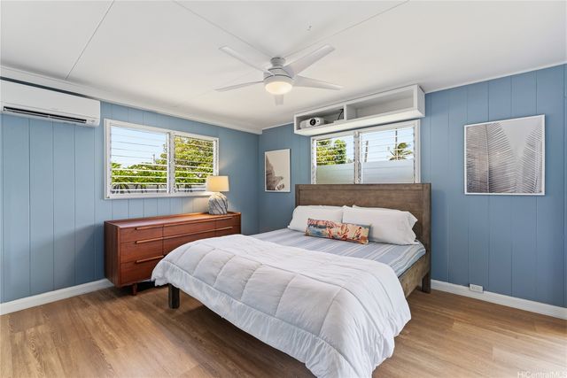 6085 Manukapu Place, Honolulu, HI 96821