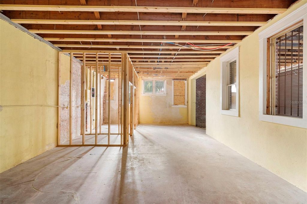 Image 19 of property listing at 204 MAGNOLIA STREET, New Smyrna Beach, FL 32168