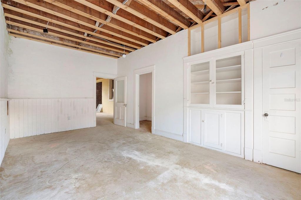 Image 21 of property listing at 204 MAGNOLIA STREET, New Smyrna Beach, FL 32168