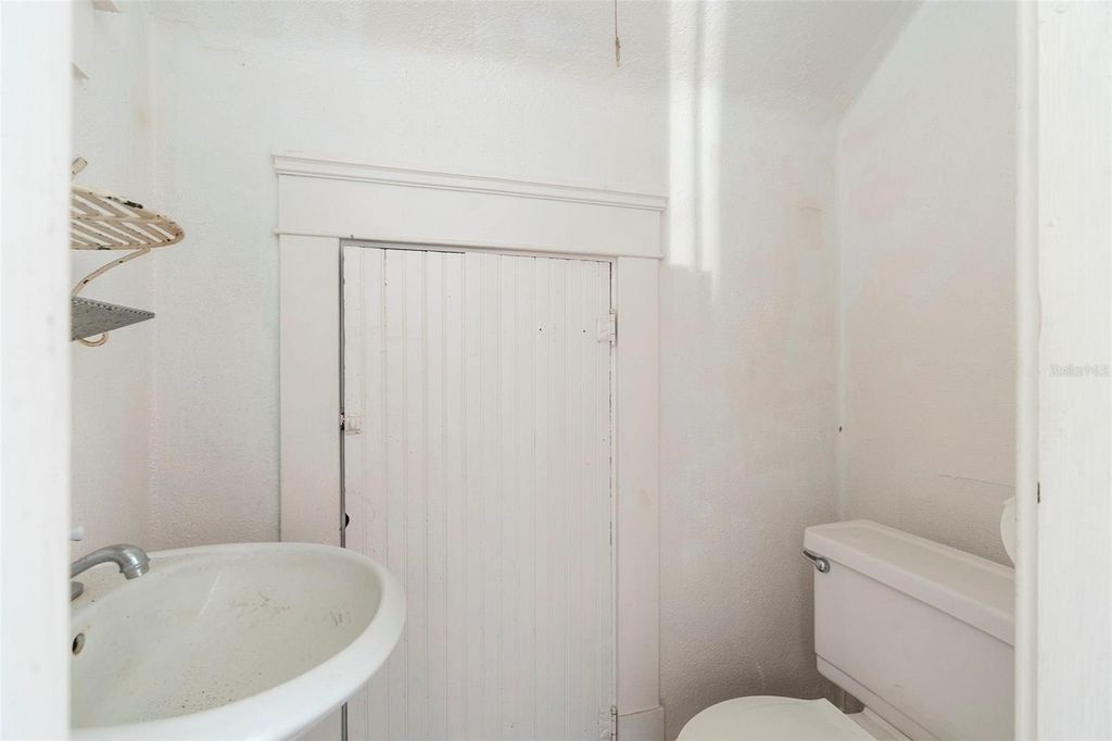 Image 26 of property listing at 204 MAGNOLIA STREET, New Smyrna Beach, FL 32168