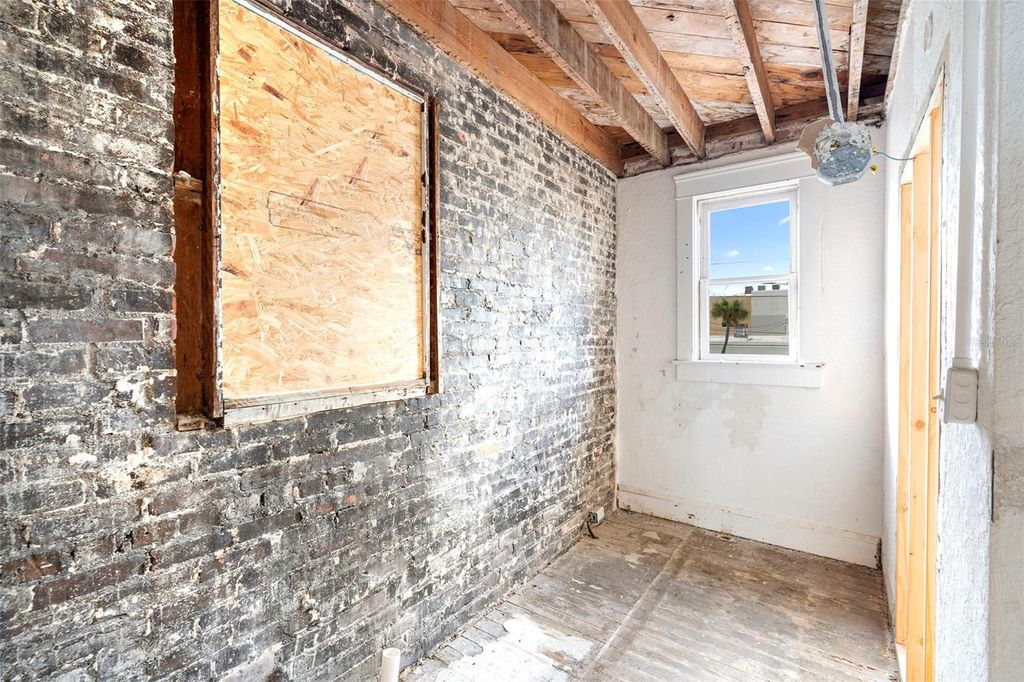 Image 32 of property listing at 204 MAGNOLIA STREET, New Smyrna Beach, FL 32168