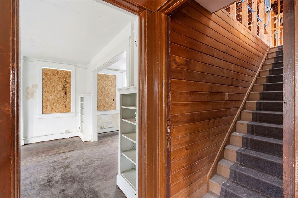 Image 36 of property listing at 204 MAGNOLIA STREET, New Smyrna Beach, FL 32168