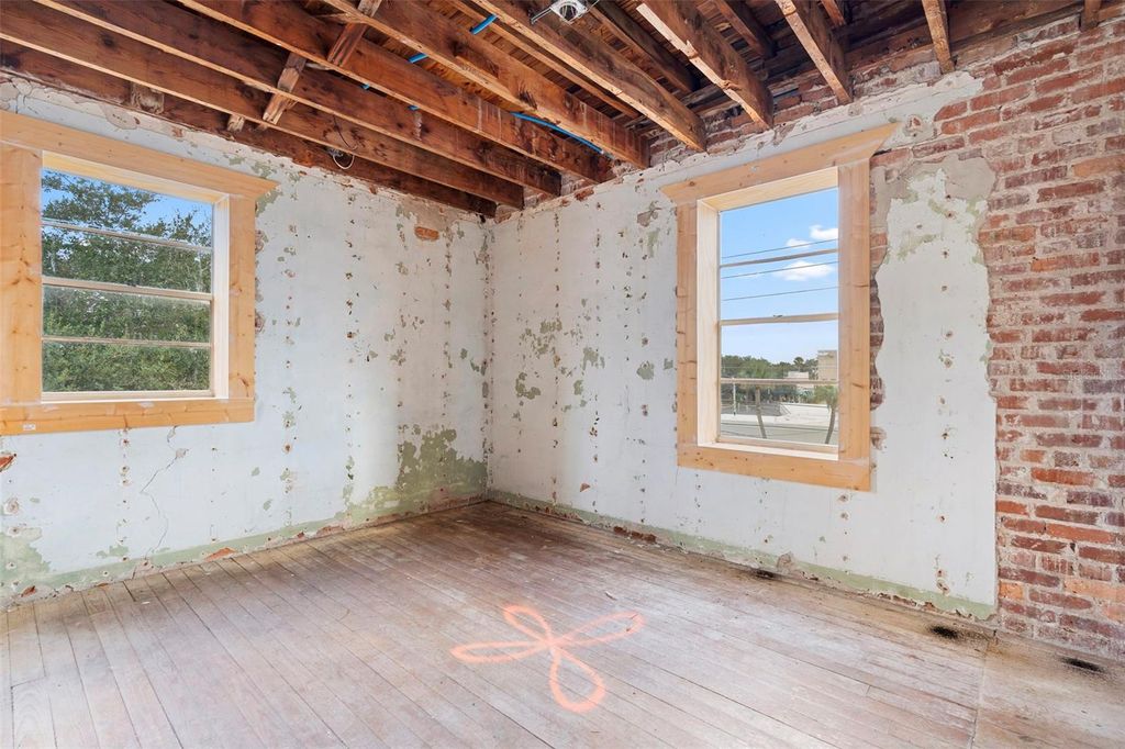 Image 46 of property listing at 204 MAGNOLIA STREET, New Smyrna Beach, FL 32168