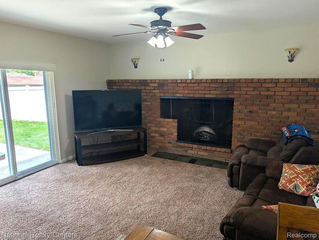 14585 Park Street, Livonia, MI 48154