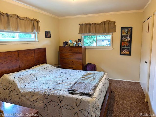 14585 Park Street, Livonia, MI 48154