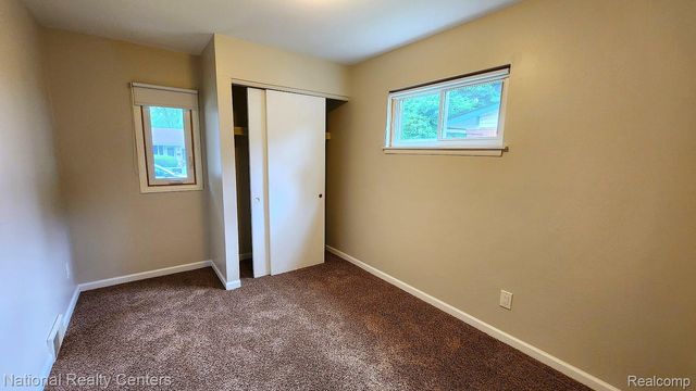 14585 Park Street, Livonia, MI 48154