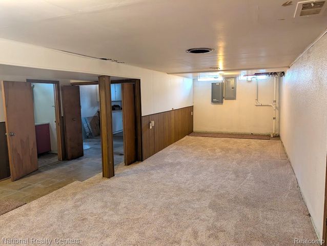 14585 Park Street, Livonia, MI 48154