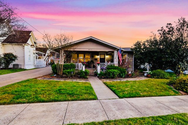 905 Tucker Street, Mckinney, TX 75069