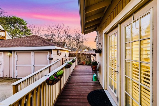 905 Tucker Street, Mckinney, TX 75069