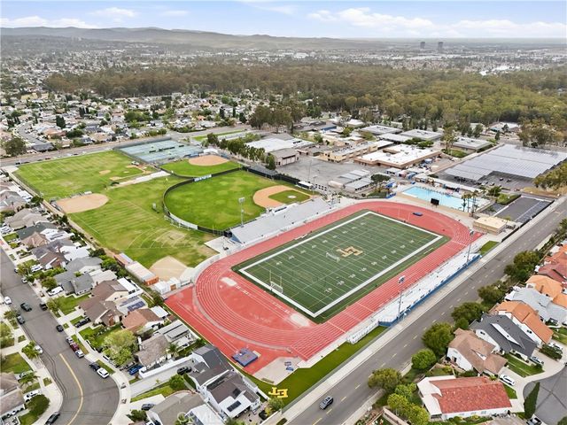 22712 Foxborough, Lake Forest, CA 92630