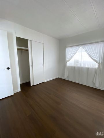 721 Underwood Court, Bakersfield, CA 93301