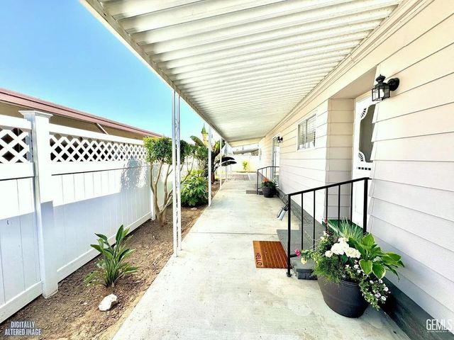 721 Underwood Court, Bakersfield, CA 93301
