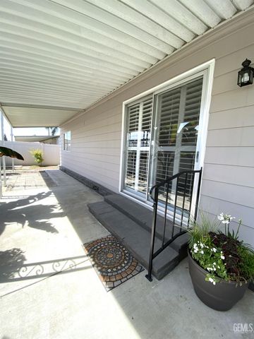 721 Underwood Court, Bakersfield, CA 93301