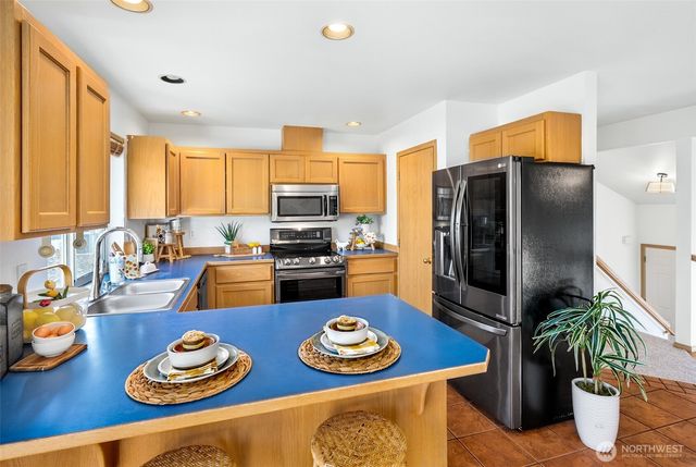 7417 3rd Drive W, Everett, WA 98203
