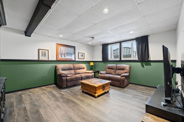 20690 Jacquard Avenue, Lakeville, MN 55044