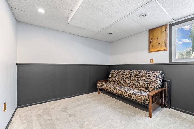 20690 Jacquard Avenue, Lakeville, MN 55044