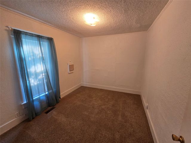 1204 E Lincoln Avenue, Sapulpa, OK 74066