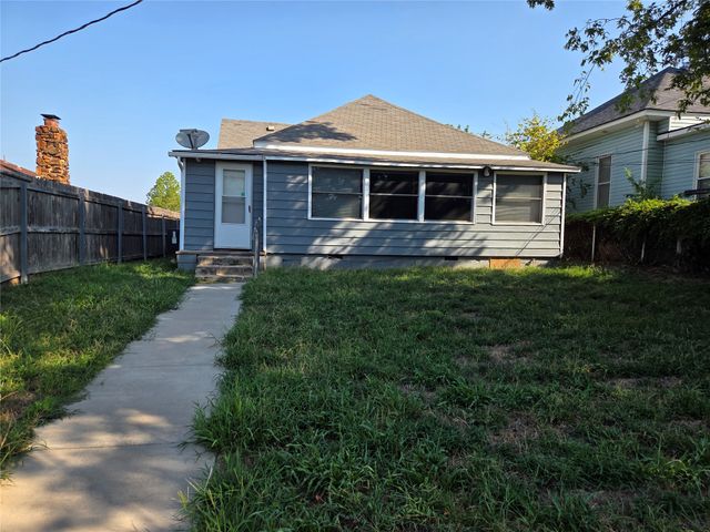 1204 E Lincoln Avenue, Sapulpa, OK 74066