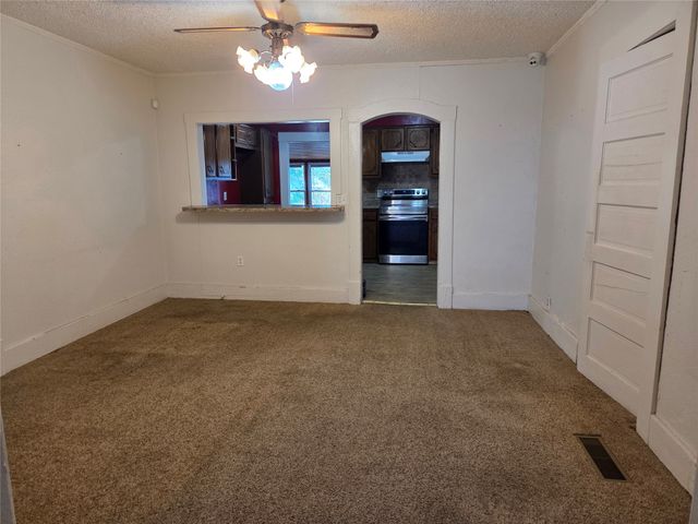 1204 E Lincoln Avenue, Sapulpa, OK 74066