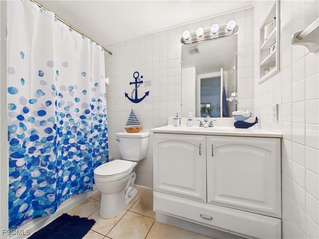 232 Palm DR 47-5, Naples, FL 34112