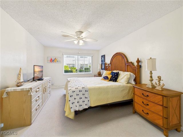 232 Palm DR 47-5, Naples, FL 34112