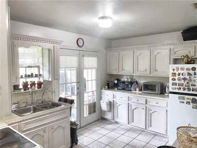 1834 Victoria Drive, Brownsville, TX 78521