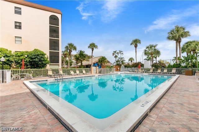 1024 Anglers CV C510, Marco Island, FL 34145