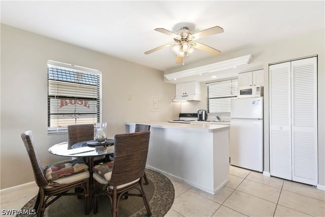 1024 Anglers CV C510, Marco Island, FL 34145