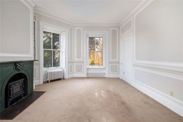 66 Webster Street 9, Newport, RI 02840