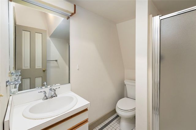 66 Webster Street 9, Newport, RI 02840