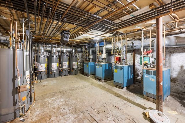 66 Webster Street 9, Newport, RI 02840