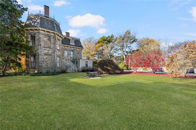 66 Webster Street 9, Newport, RI 02840