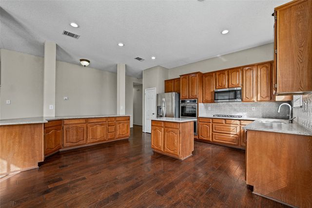 714 Cottonwood Bend Drive, Allen, TX 75002