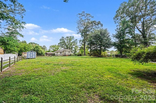 2816 Wilkshire Drive, Shelby, NC 28150
